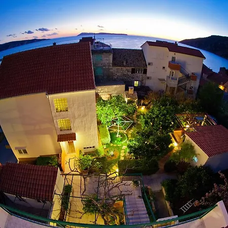 Apartament Dubra Komiža